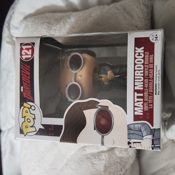 VAULTED RARE 121 MATT MURDOCK FUNKO - Picture 2 of 10